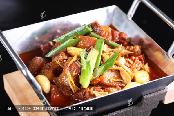 紅燒肉煨豆筍