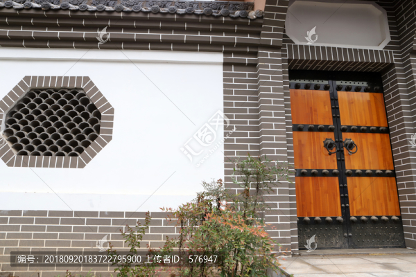 白墻瓦窗