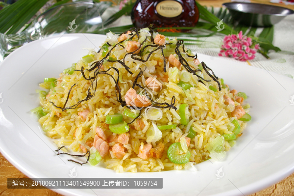 海苔三文魚炒飯