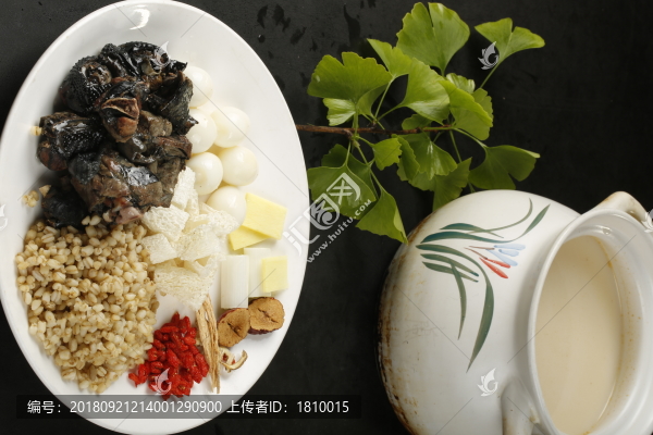 益壽烏雞湯