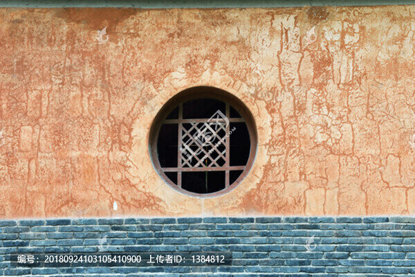 當(dāng)陽(yáng)關(guān)陵古代房屋窗子