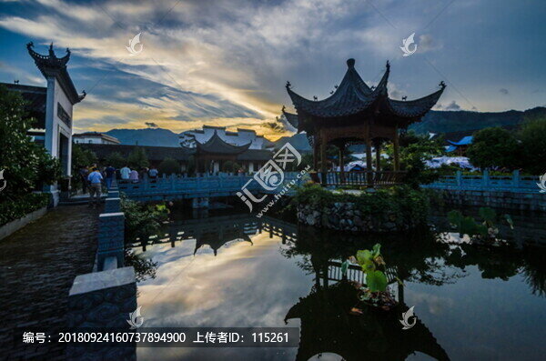 鄉(xiāng)村晚霞