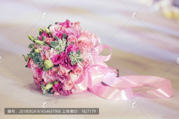手捧花