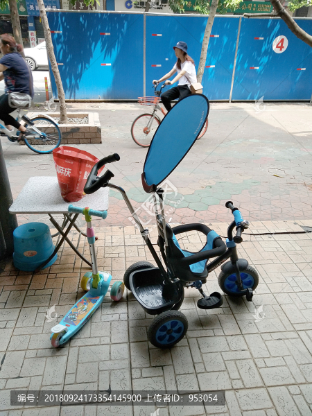 玩具車