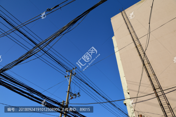 居民區(qū)輸電通信線路