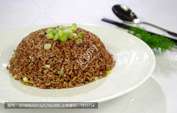 黑米炒飯