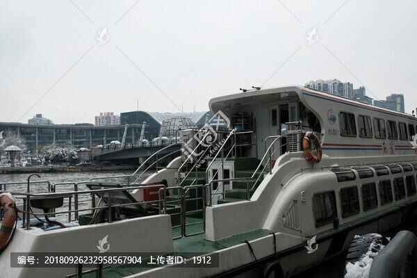 運河兩岸