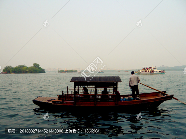 西湖小船