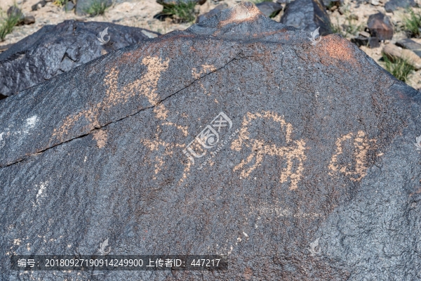 阿拉善盟曼德拉山巖畫