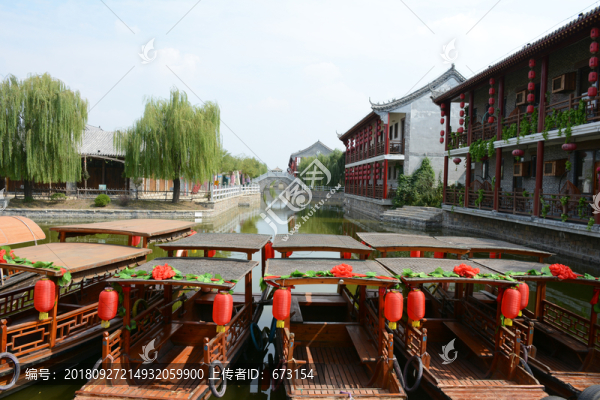 水鄉(xiāng)烏篷船