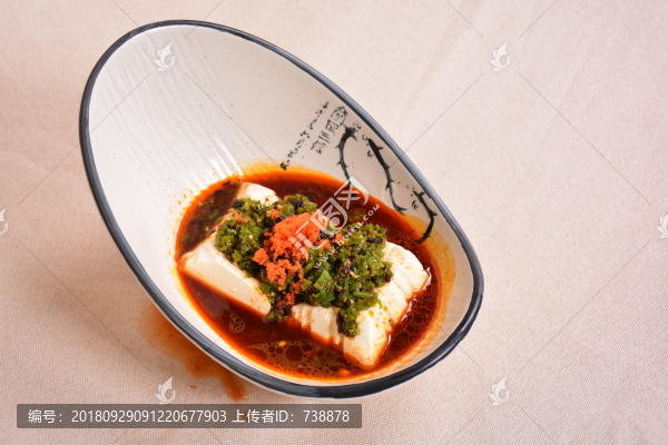 魚籽拌豆腐