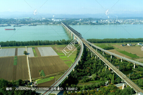 秋季航拍枝城長(zhǎng)江大橋