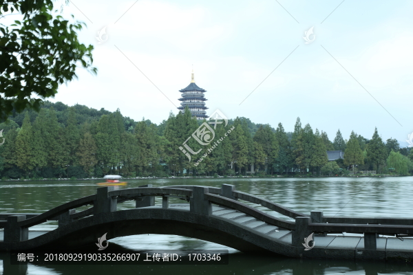雷峰塔景區(qū)