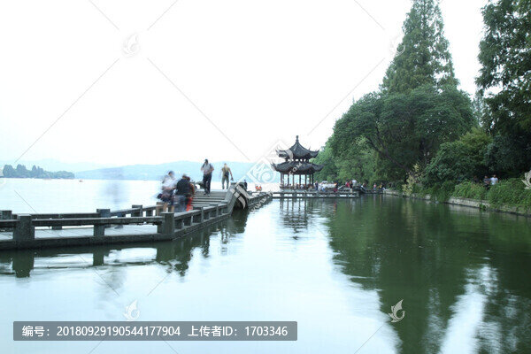 雷峰塔景區(qū)