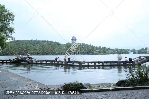 雷峰塔景區(qū)