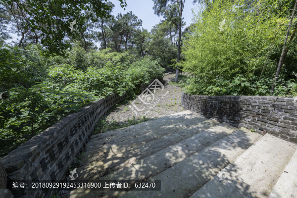 金牛湖風(fēng)景區(qū)金光寺