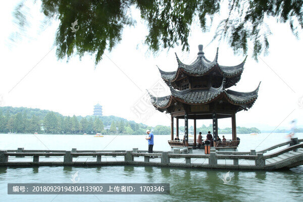 雷峰塔景區(qū)