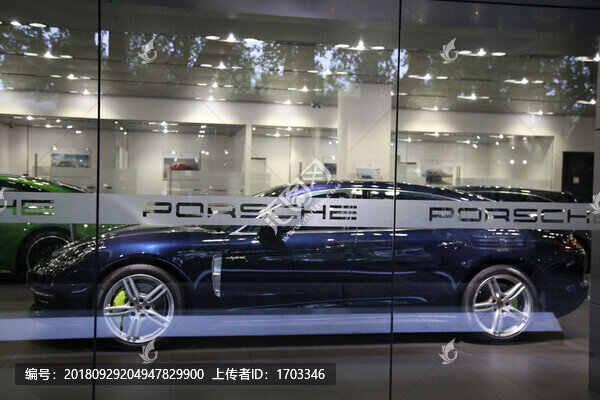 豪車(chē)展廳