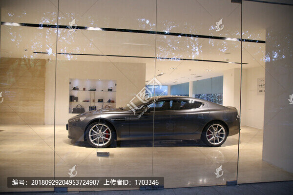 豪車展廳