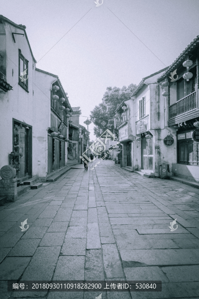 古鎮(zhèn)老建筑黑白照