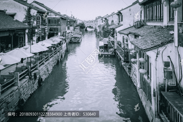 江南民居黑白照