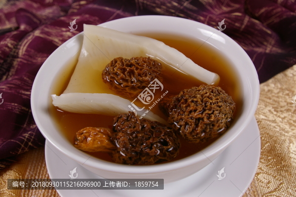 羊肚菌燉花膠