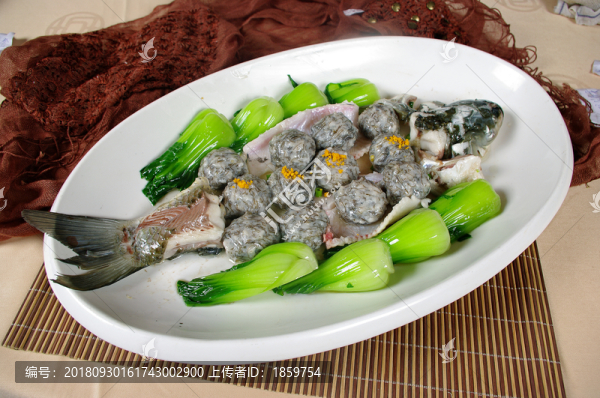 魚(yú)丸蒸魚(yú)