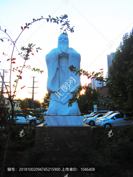 孔子雕像
