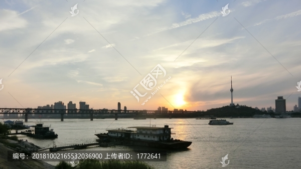武漢長(zhǎng)江大橋