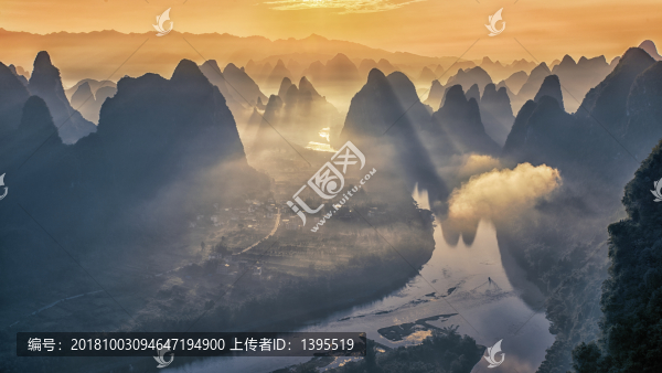 陽朔相公山日出