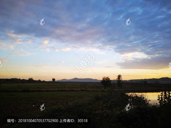 故鄉(xiāng)的早晨
