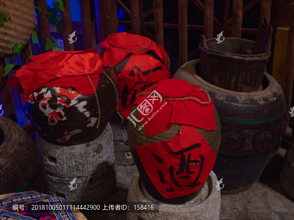 古代酒廠酒窖酒壇