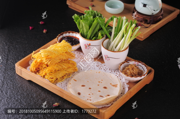 烙饃卷馓子