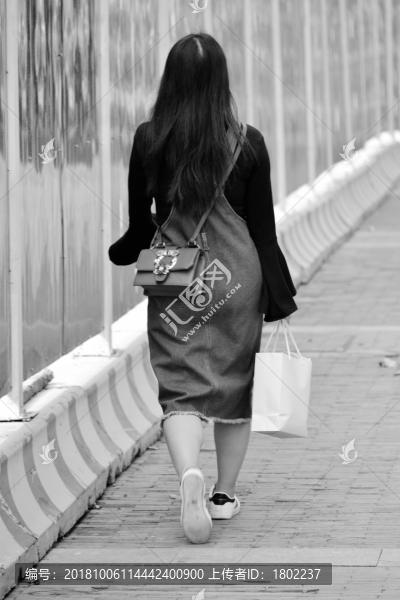 美女背影
