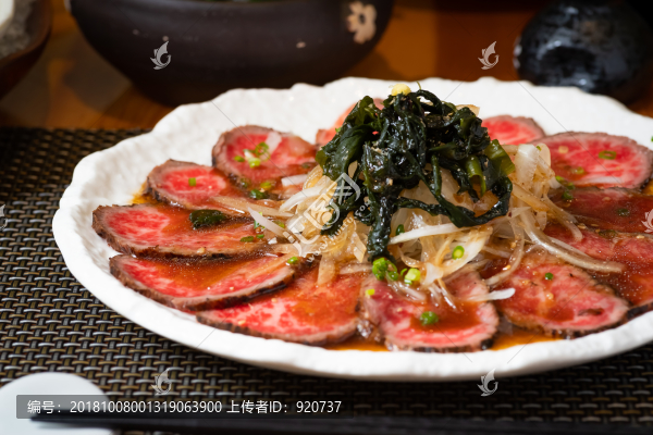 生烤牛肉