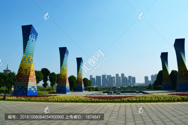 五象湖秋月路大門
