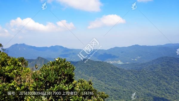 山脈
