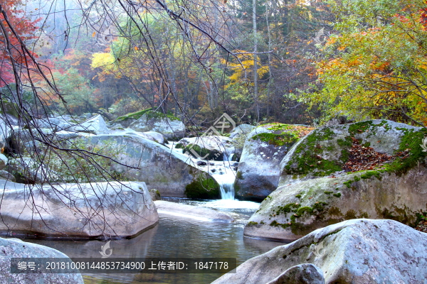 山泉