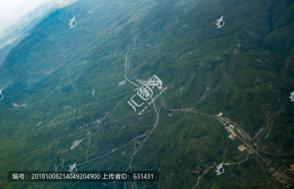 航拍路