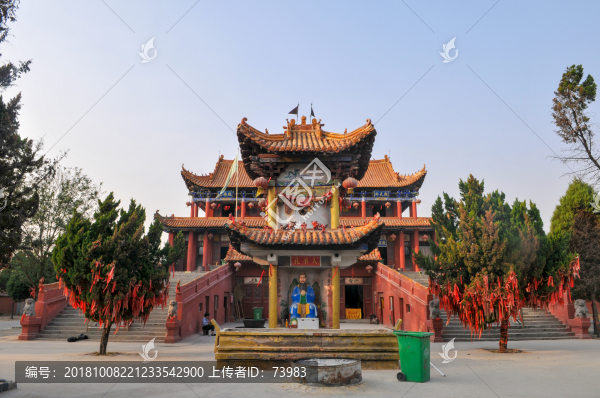 女媧城遺址天皇盤古殿正面