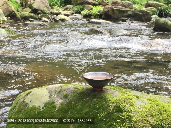 金鞭溪上品茶