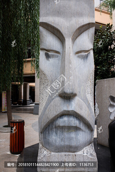 人頭像雕塑