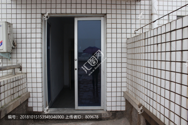 雨天天臺樓頂屋頂