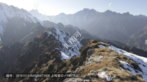 天山山脈