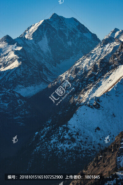 雪山