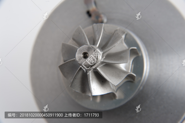 渦輪增壓器中體