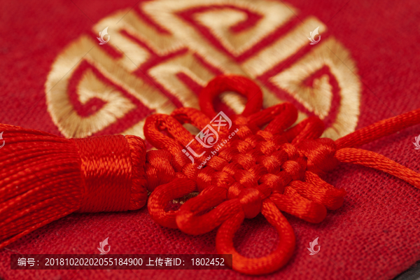 紅色中國結(jié)