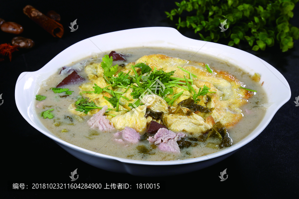 酸菜粉皮水滑肉