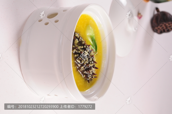 小米燉遼參