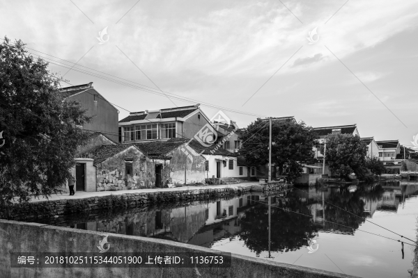 水鄉(xiāng)民居